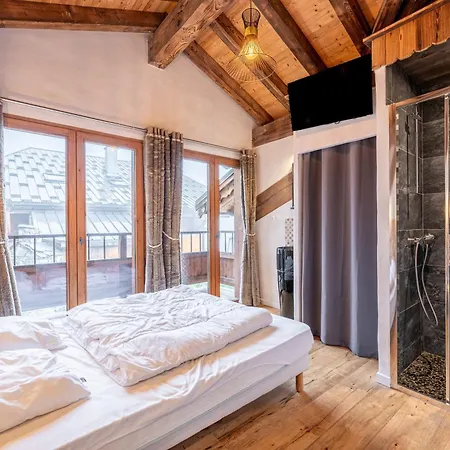 Bordon Chalet