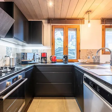 Bordon Chalet